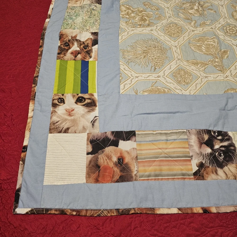 Handcrafted Quilted Cat Faces 🐱 Quilt machine sewn Approximately 43